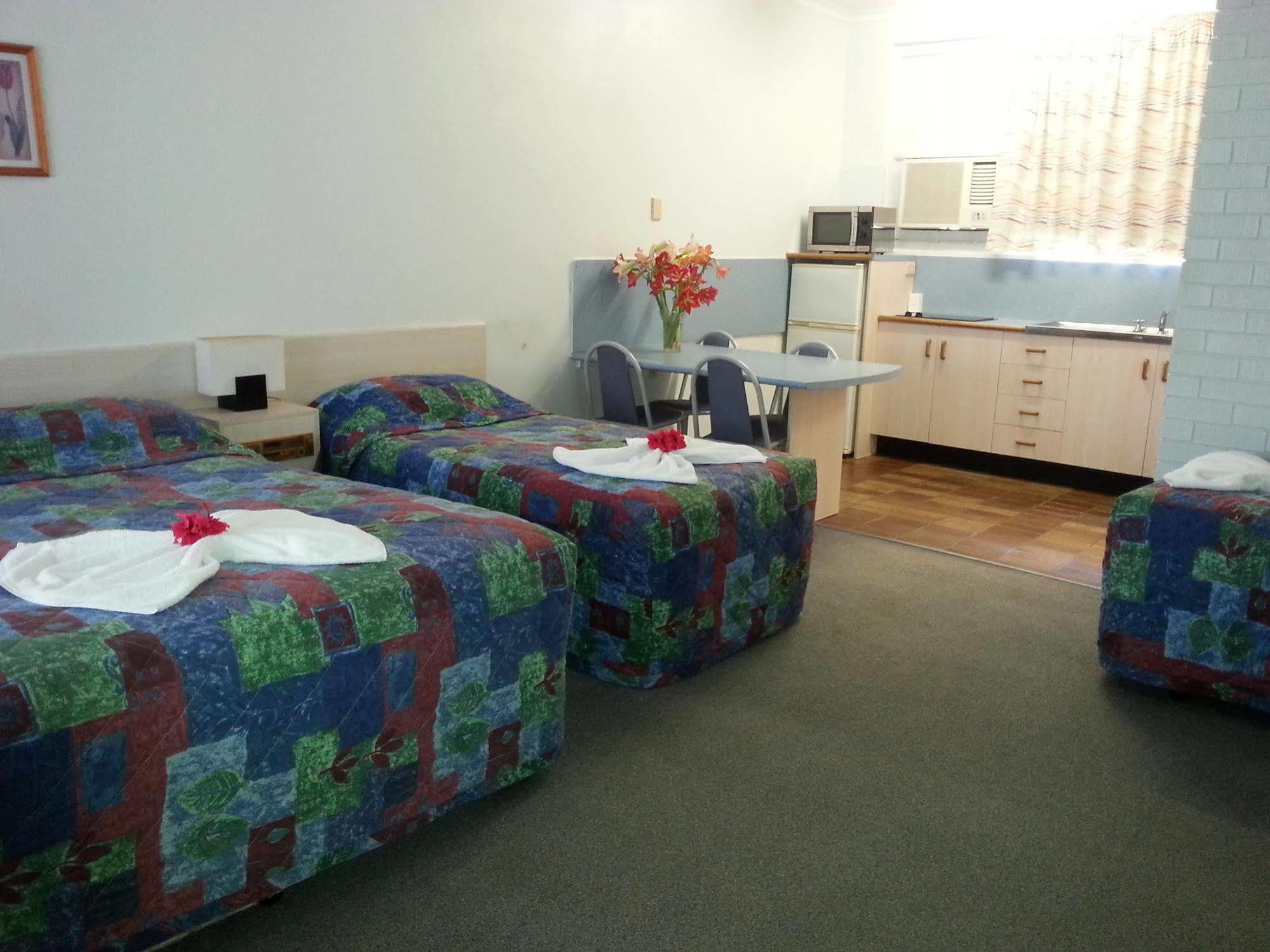 Golden Fountain Motel Rockhampton Luaran gambar