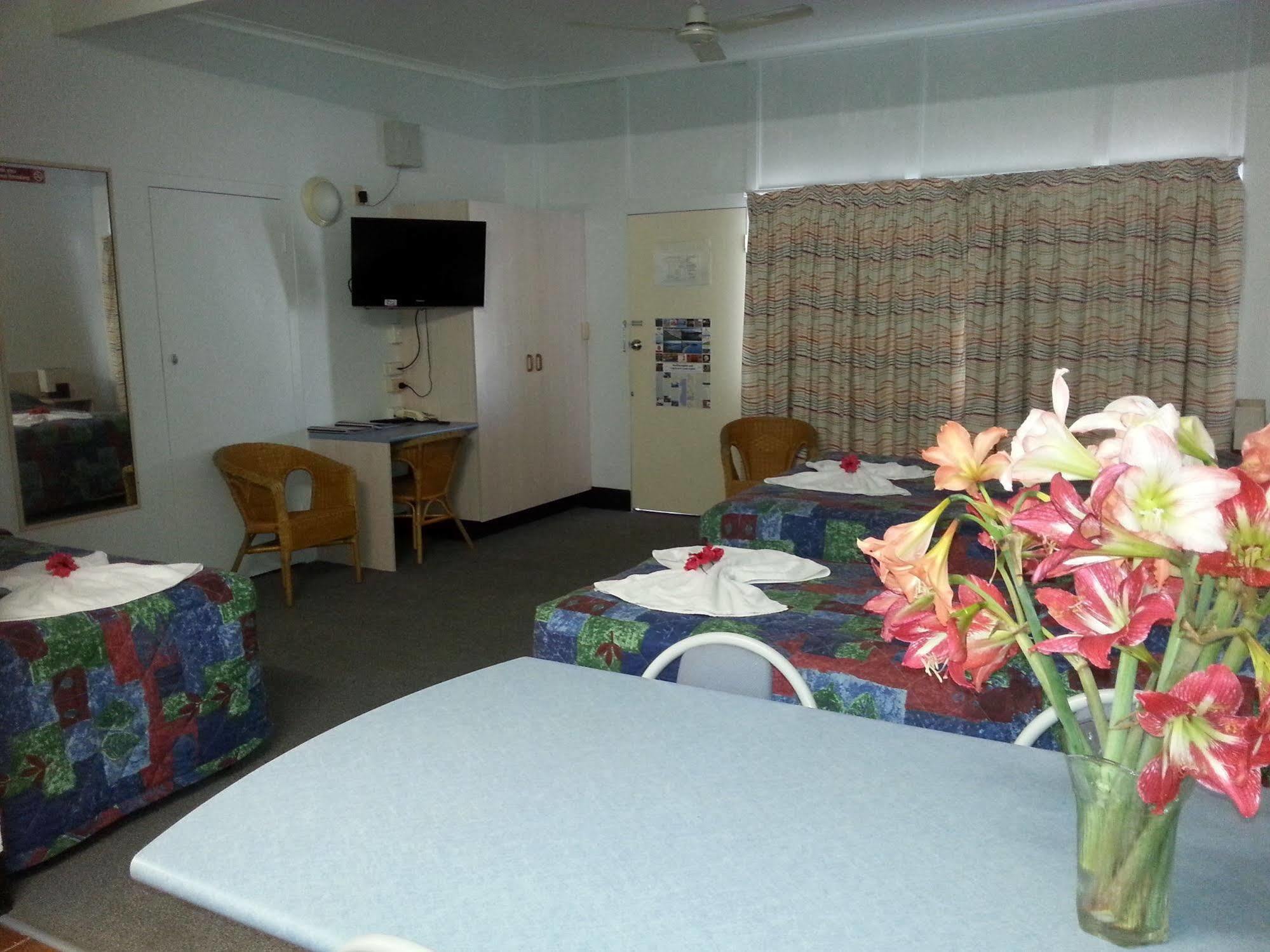 Golden Fountain Motel Rockhampton Luaran gambar